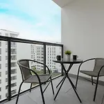 Appartamento Pozytywny Mokotow With Balcony By Renters Varsavia