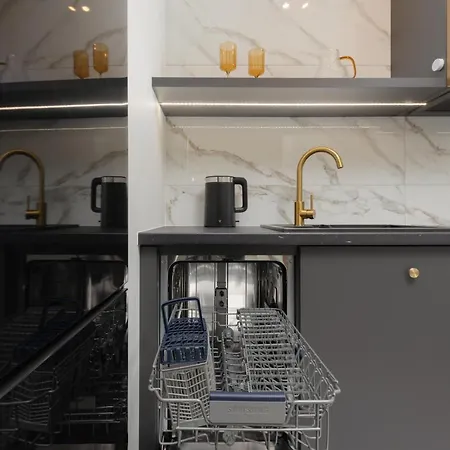 Pozytywny Mokotow With Balcony By Renters Appartamento Varsavia