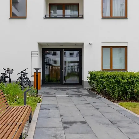 Pozytywny Mokotow With Balcony By Renters Apartman Varsó