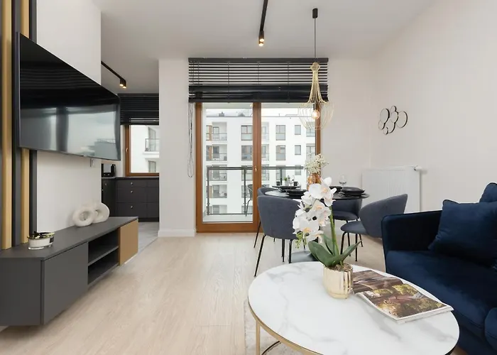 Pozytywny Mokotow With Balcony By Renters *