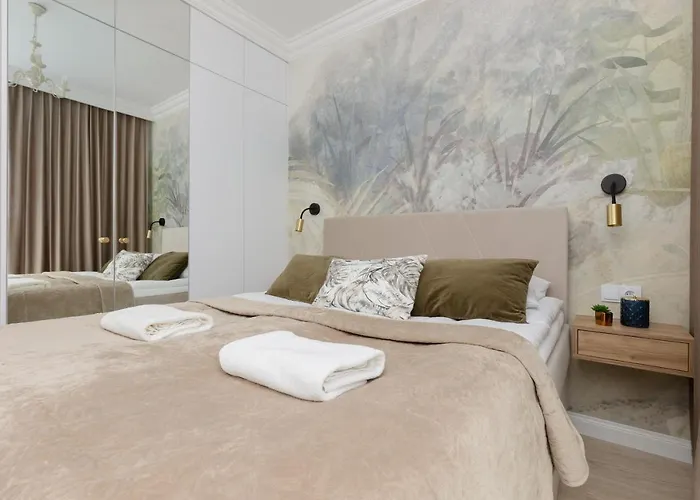 Pozytywny Mokotow With Balcony By Renters *