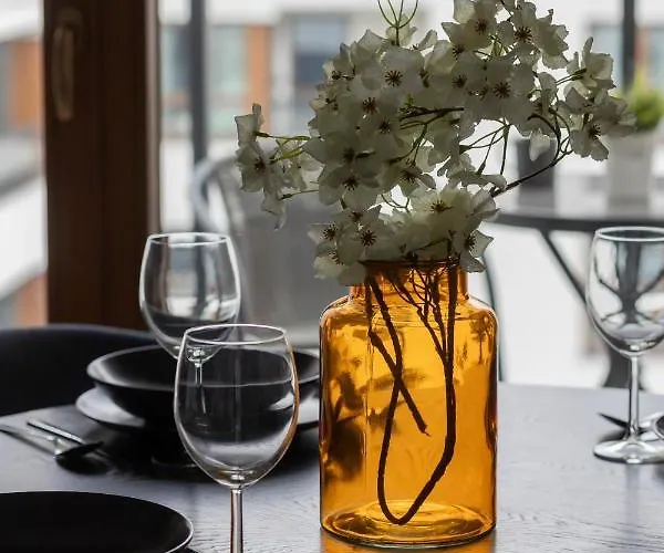 Pozytywny Mokotow With Balcony By Renters *